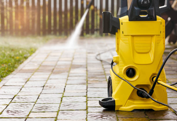 Best Playground Equipment Cleaning  in Los Fresnos, TX